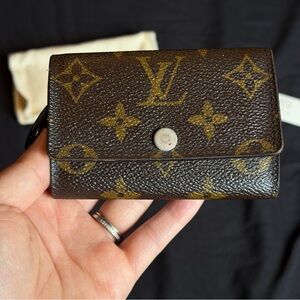 Louis Vuitton Multicles 6 ring monogram fuchsia